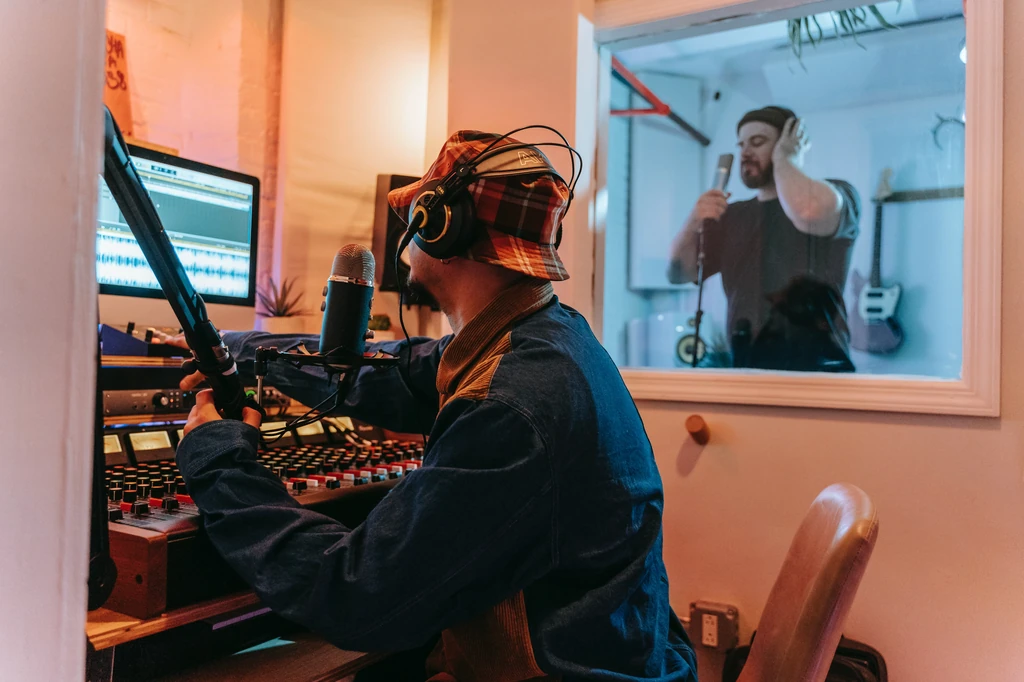 What it actually takes to secure your next voice acting gig by Unlock Audio