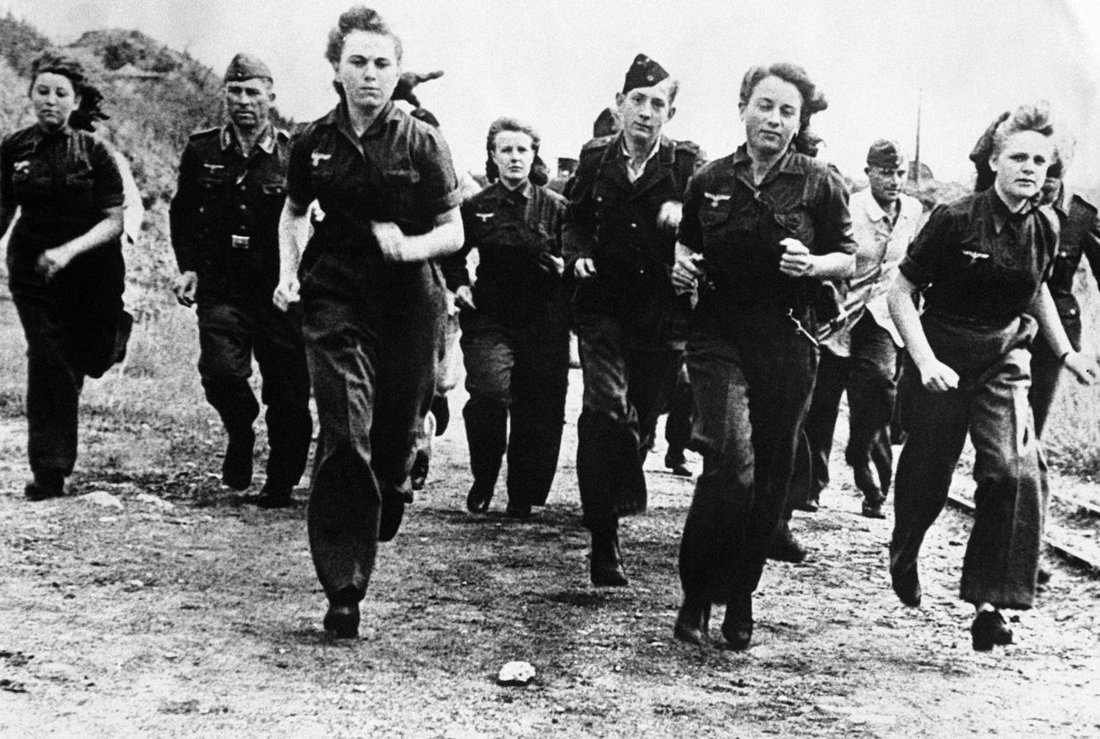 German-women-fighters-ww2.jpg